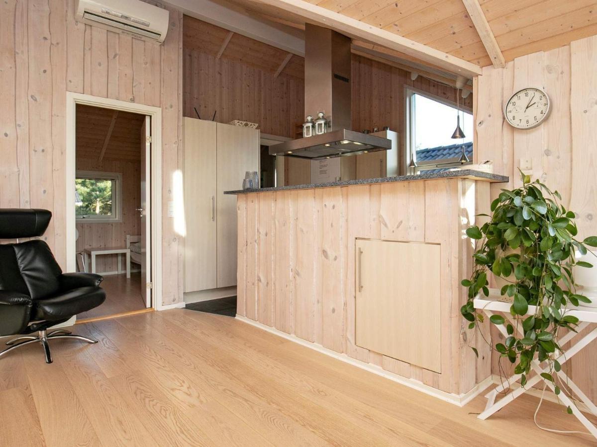 Three-Bedroom Holiday Home In Rodby 38 Kramnitse 外观 照片