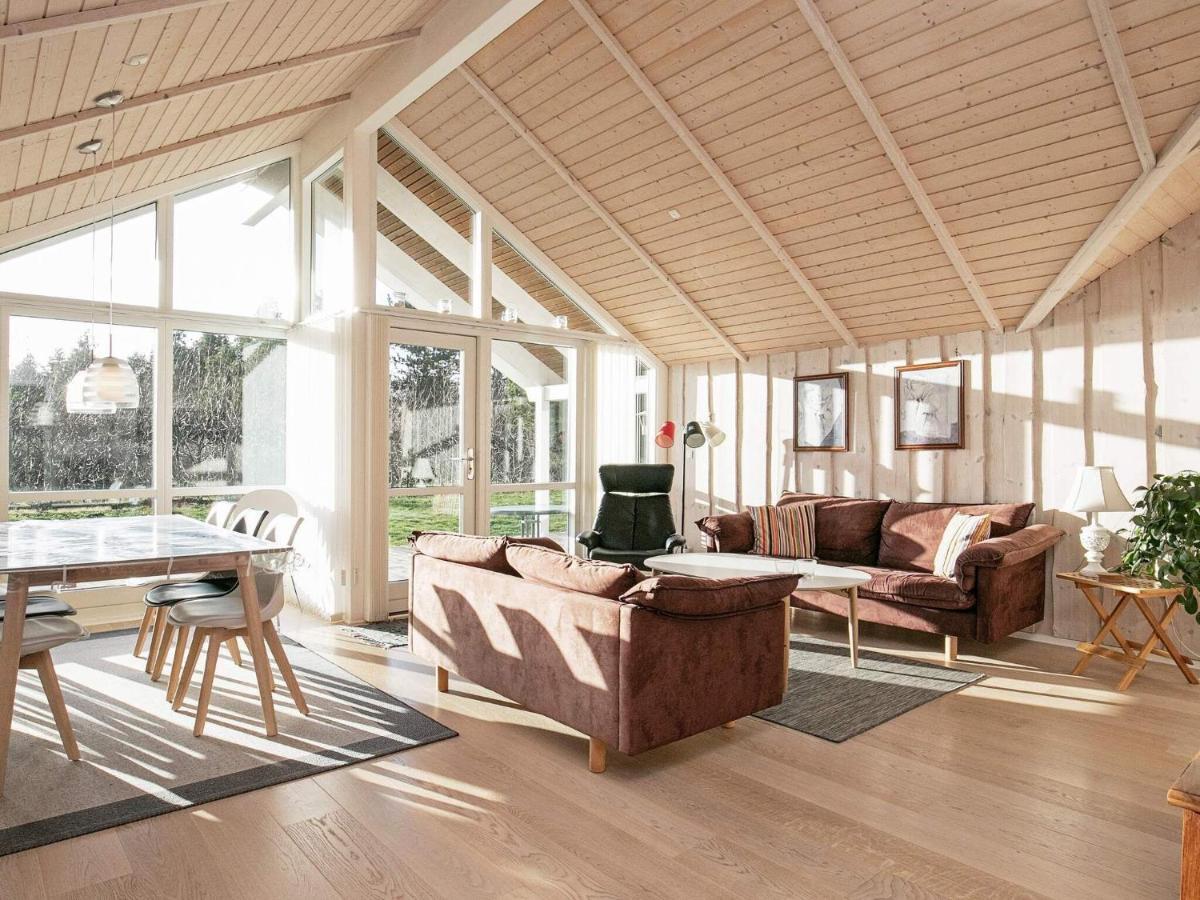 Three-Bedroom Holiday Home In Rodby 38 Kramnitse 外观 照片