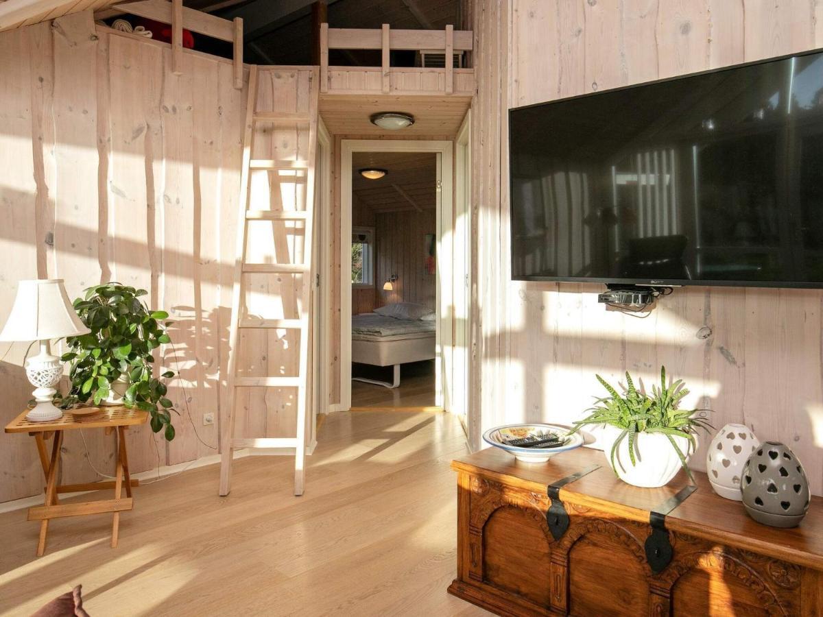 Three-Bedroom Holiday Home In Rodby 38 Kramnitse 外观 照片